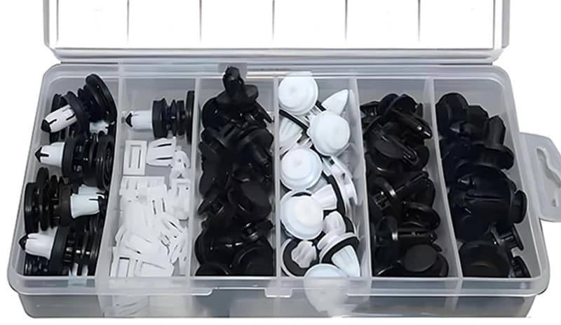 Kit surtido de 85 grapas y clips en caja organizadora para Tesla Model 3/Y